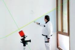 Sola Kreuzlinienlaser CROSSLINE GREEN 9 Sola Kreuzlinienlaser CROSSLINE GREEN -WERKZEUGHANDEL ROEDER Verkäufe sola kreuzlinienlaser crossline green 3